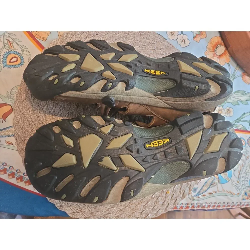 Keen these hiking