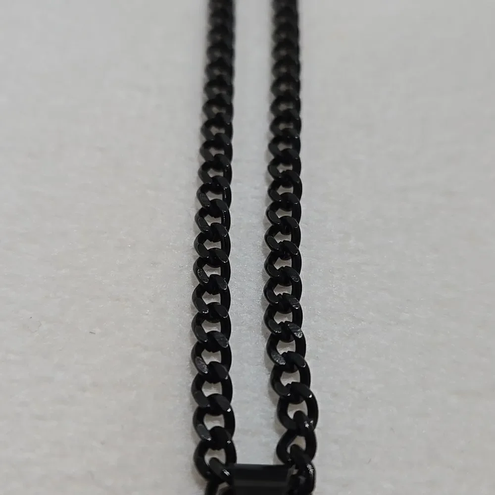 N/A stylish black