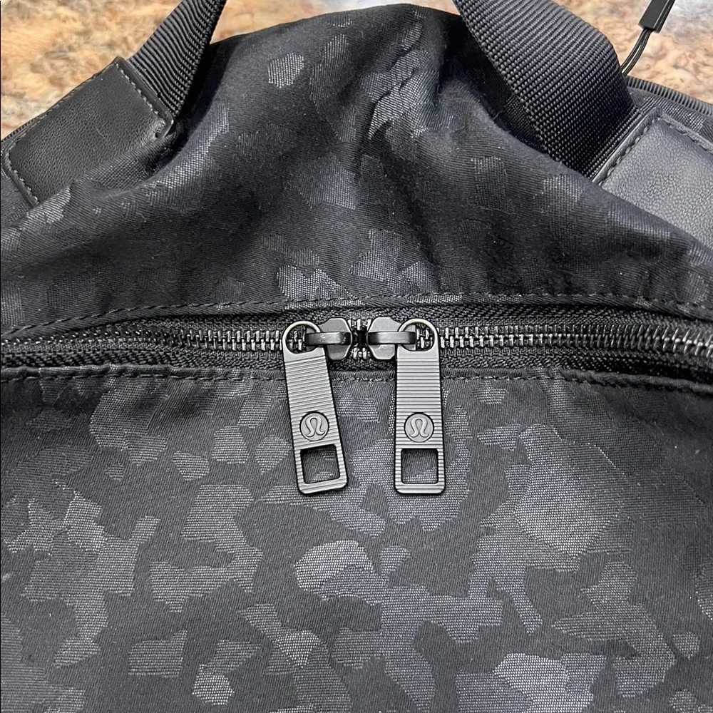 lululemon athletica daily has