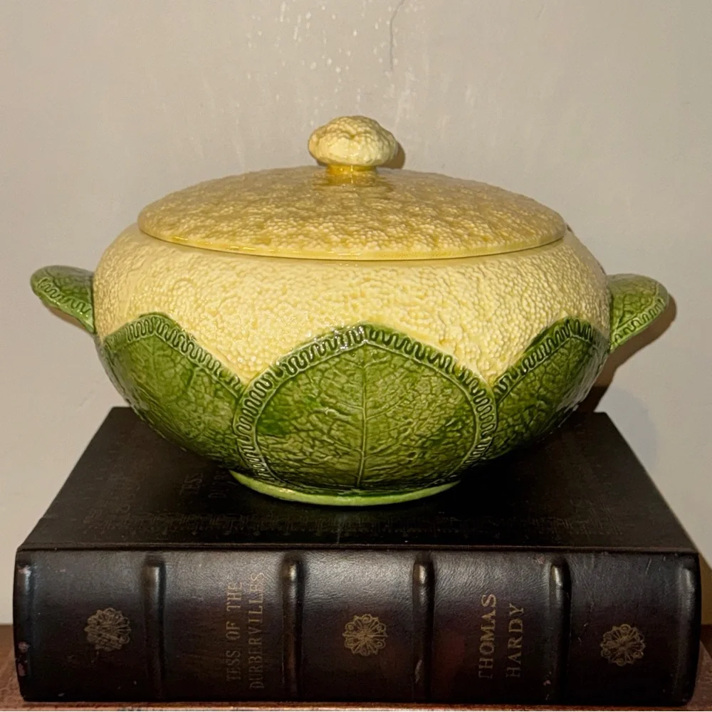 Vintage charming ceramic