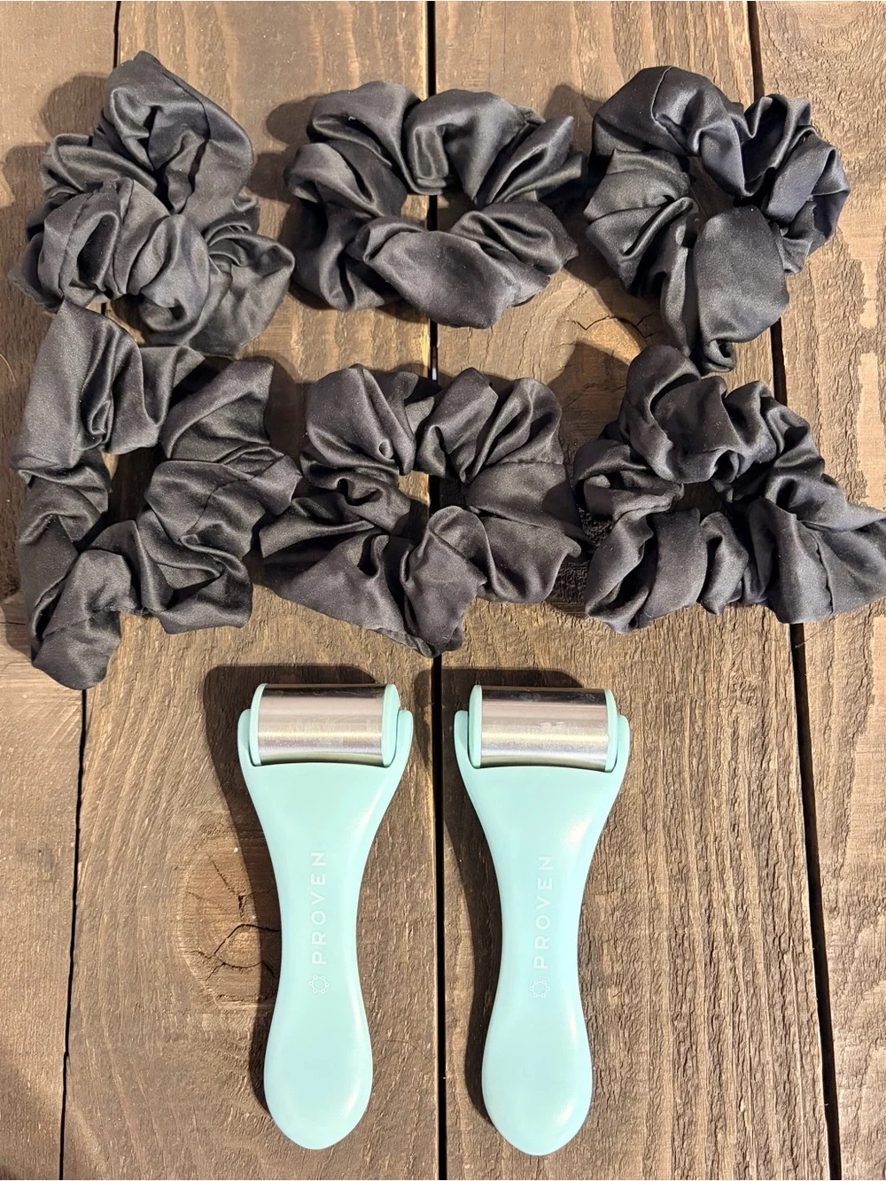 Bundle Brand New 6 Silk Scrunchies + 2 Ice Face Rollers