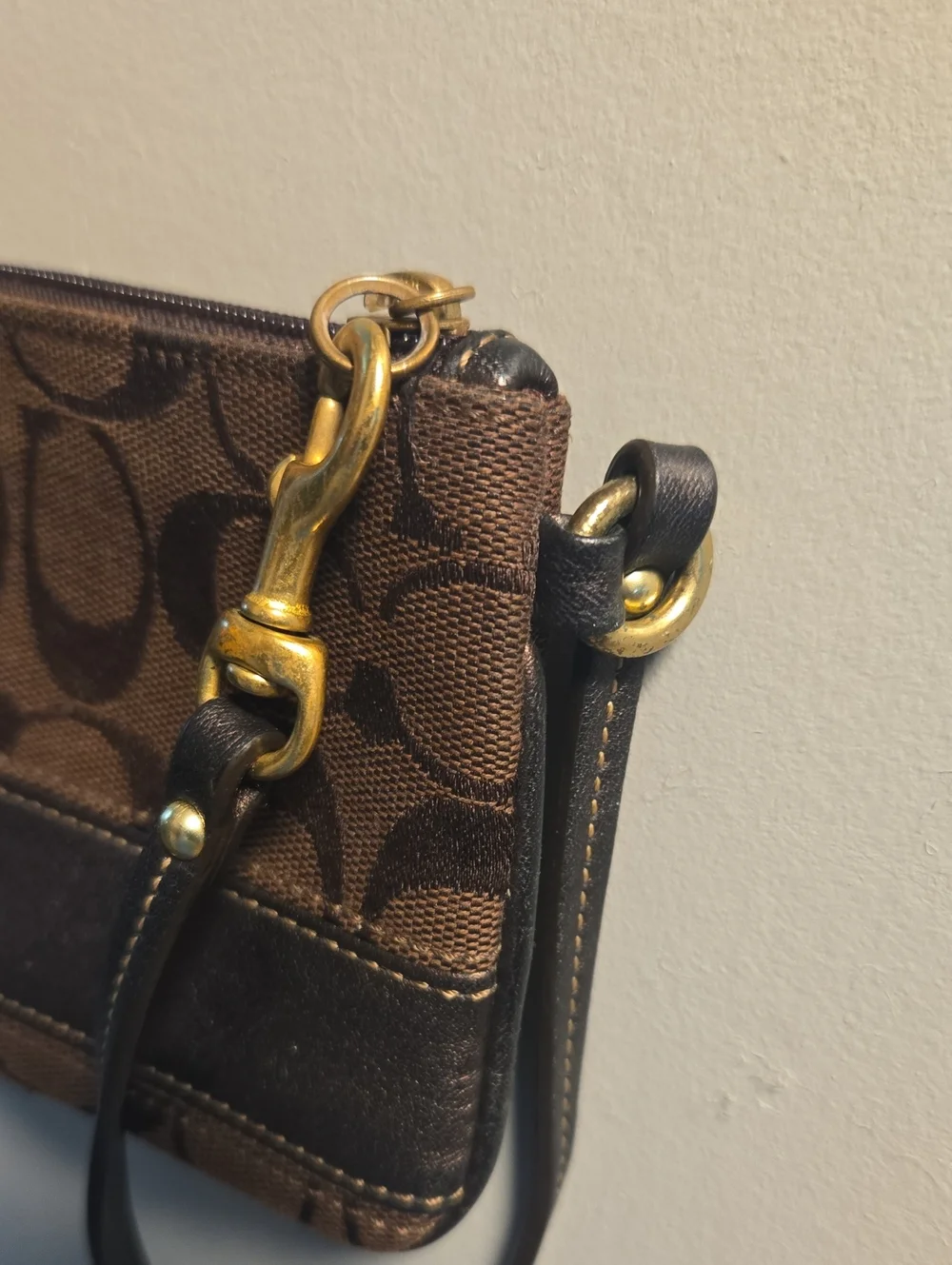 Coach classic wristlet