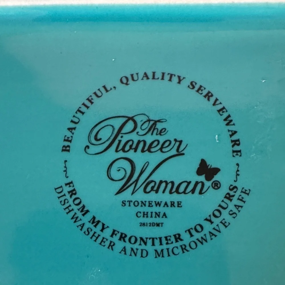 The Pioneer Woman vibrant dishwasher