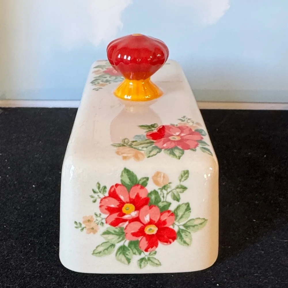The Pioneer Woman table often resistant