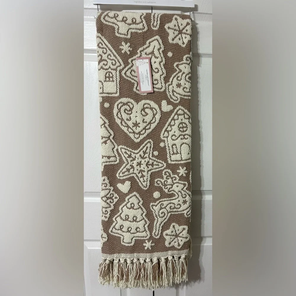 Cupcakes And Cashmere Gingerbread Cookie Throw Blanket Christmas 50”X70” NEW