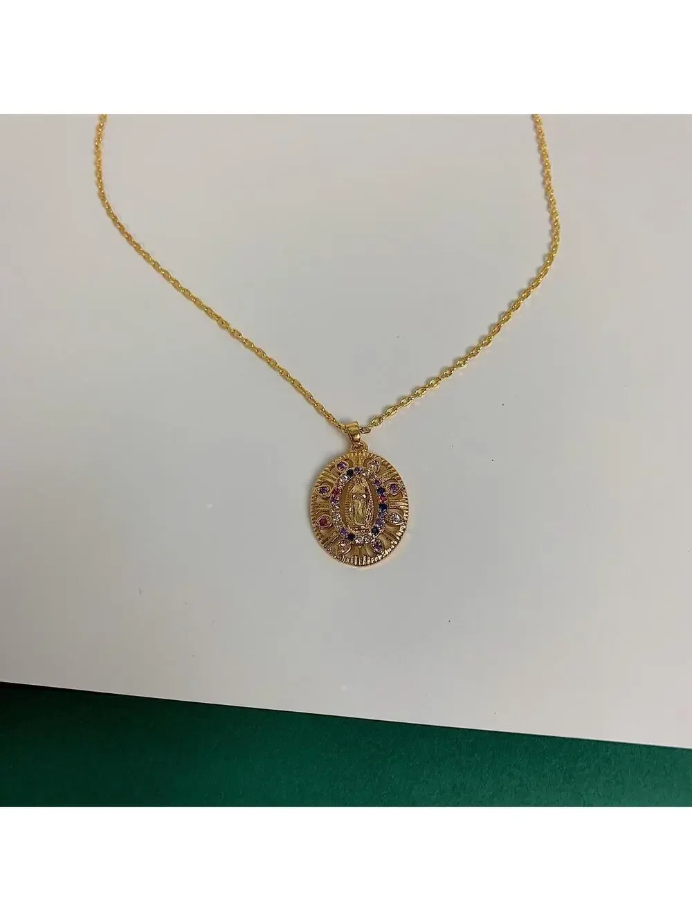 Y2K Gold Rhinestone Circle Chain Necklace
