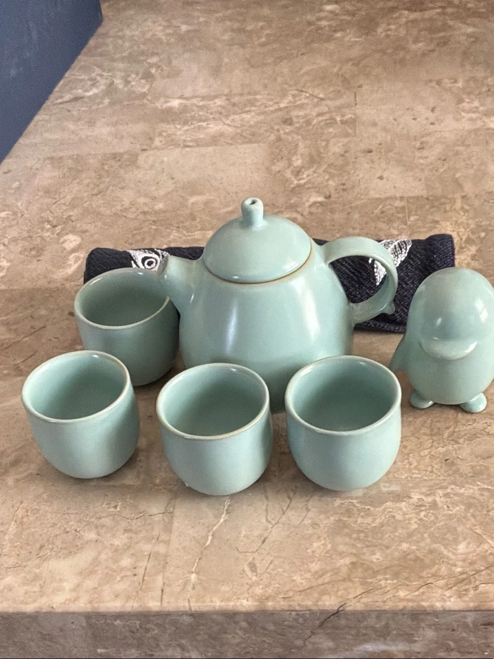 N/A elegant celadon