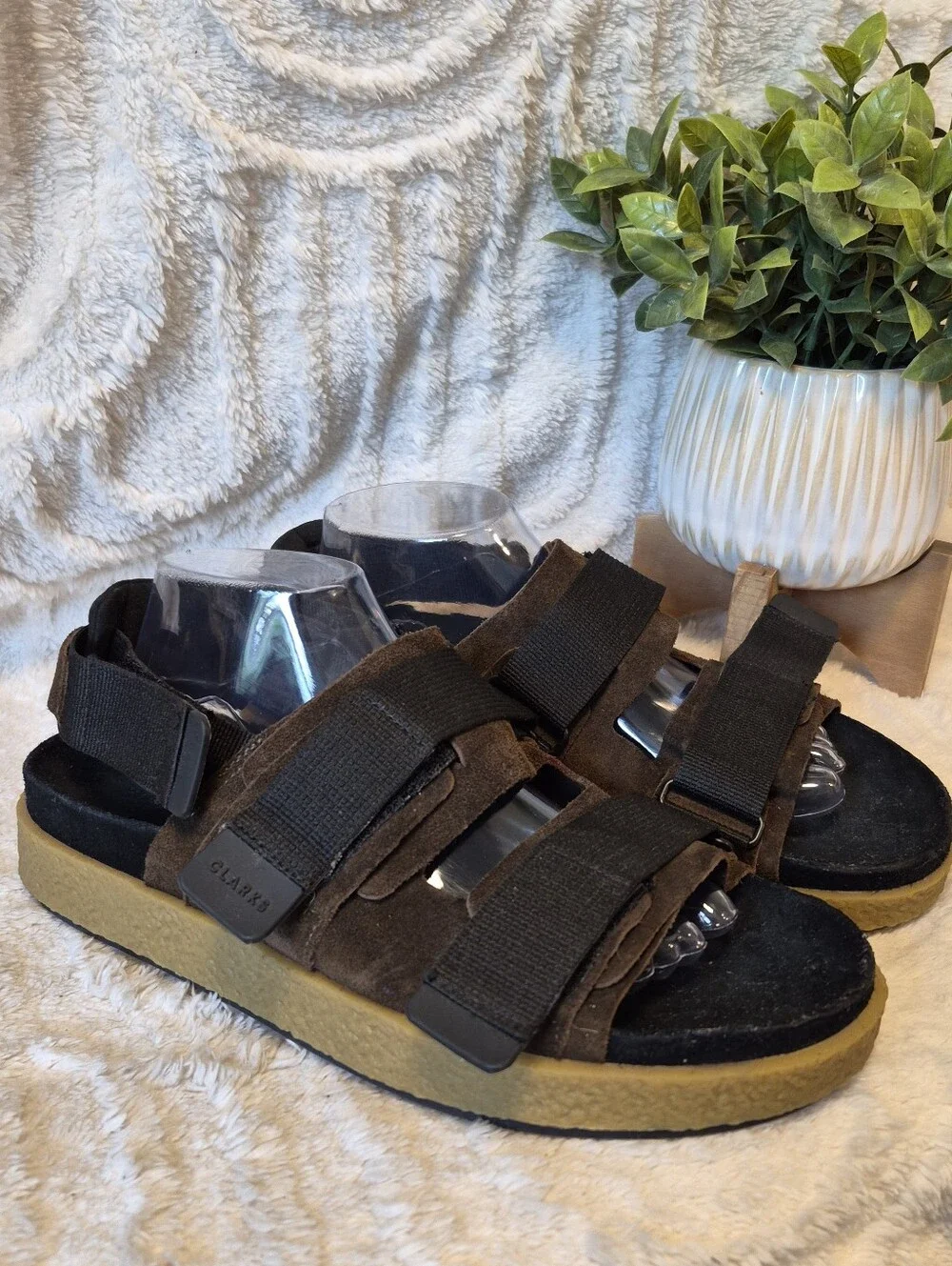 Clarks look contrast