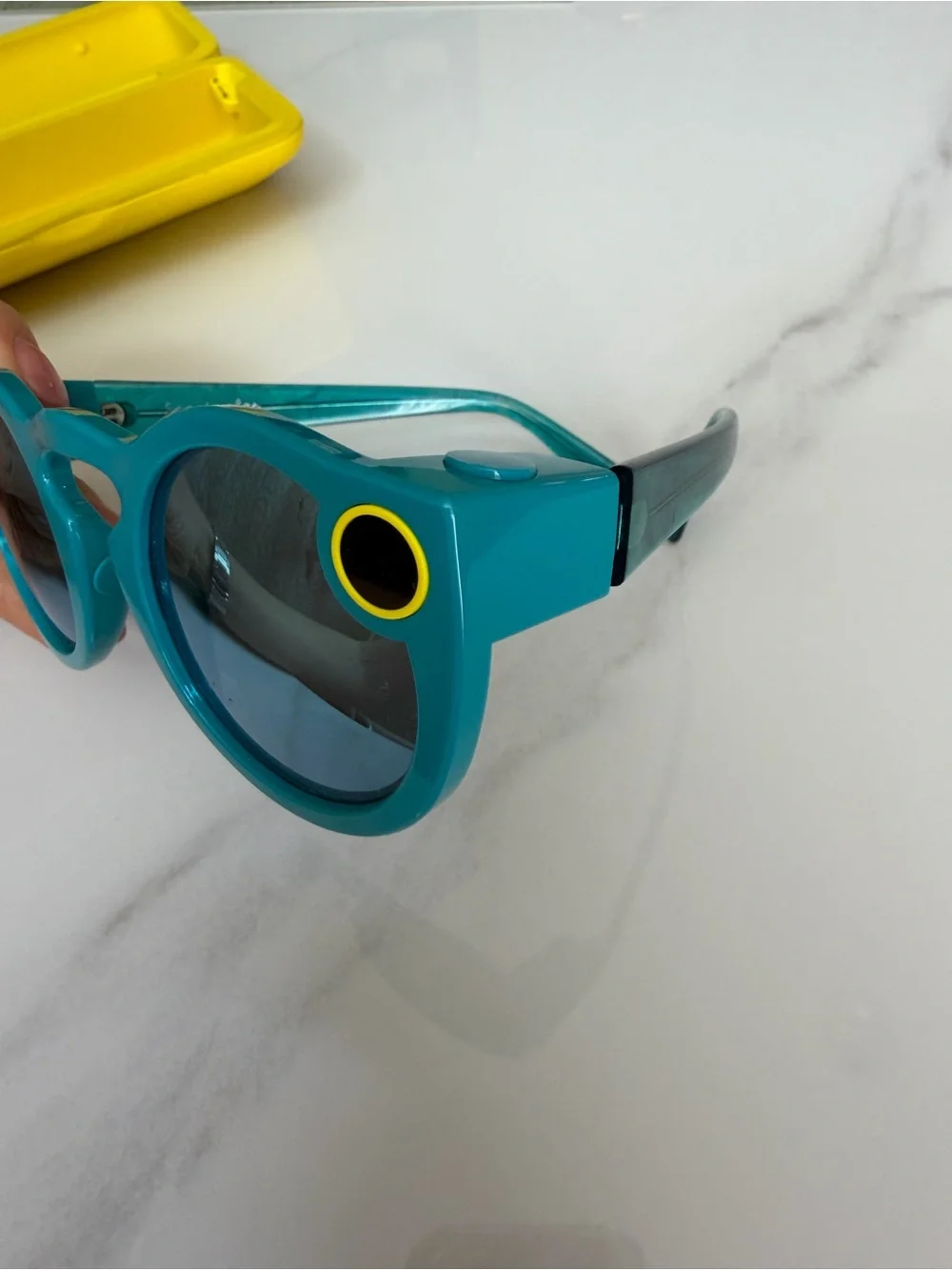 Snapchat Spectacles Camera Sunglasses – Blue – With Charging Case