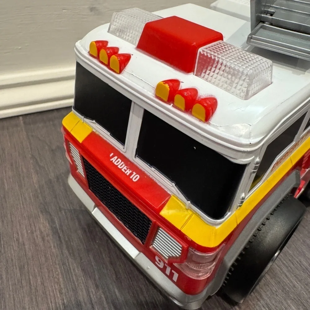 Emergency 911 Ladder 10 Electronic Fire Truck Toy - Red Gray Toddler Kids Boy