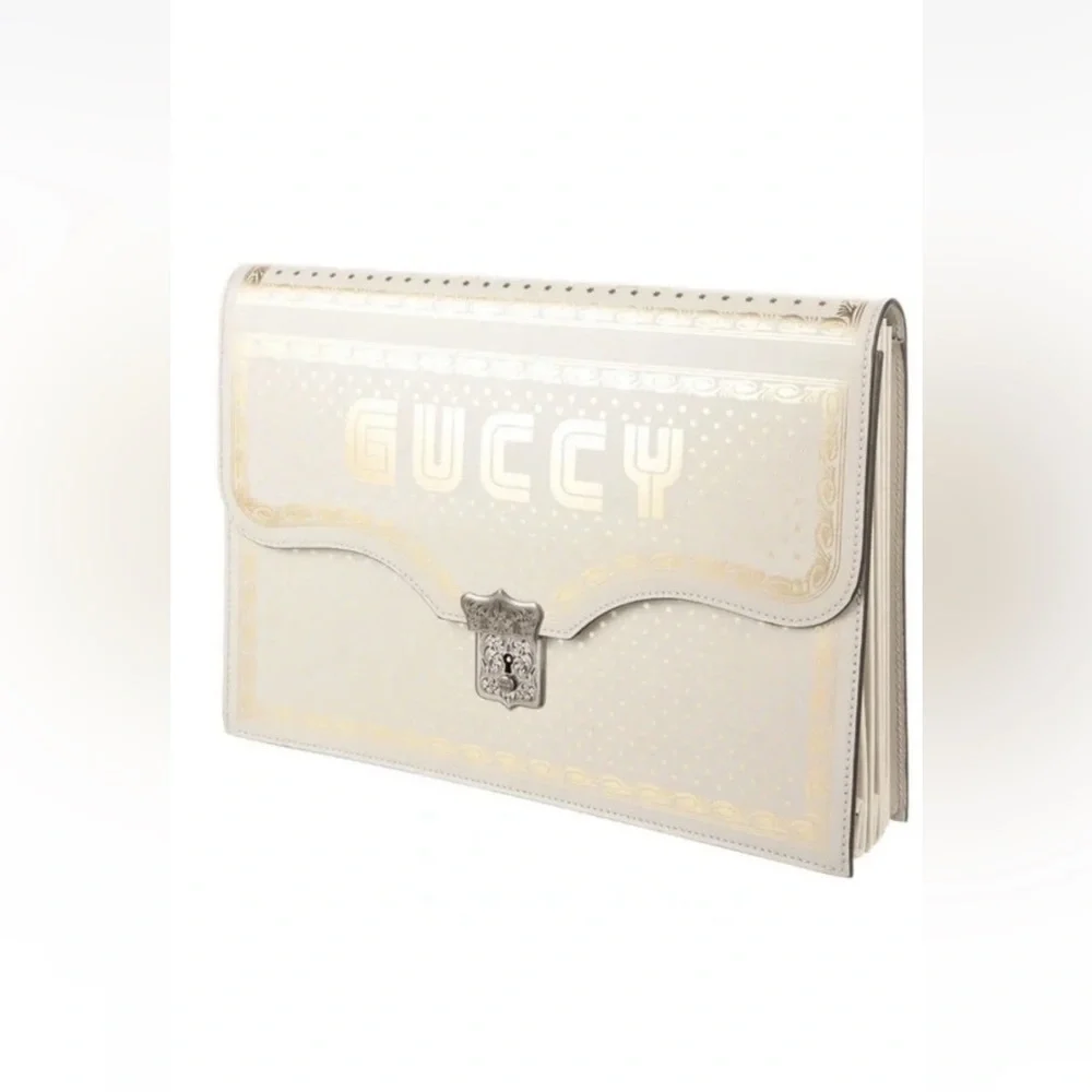 Gucci excellent pre