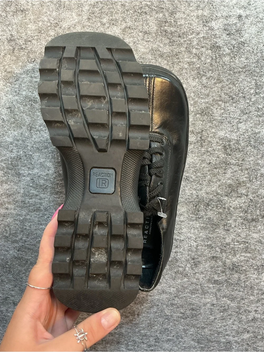 Kenneth Cole Reaction sleek black