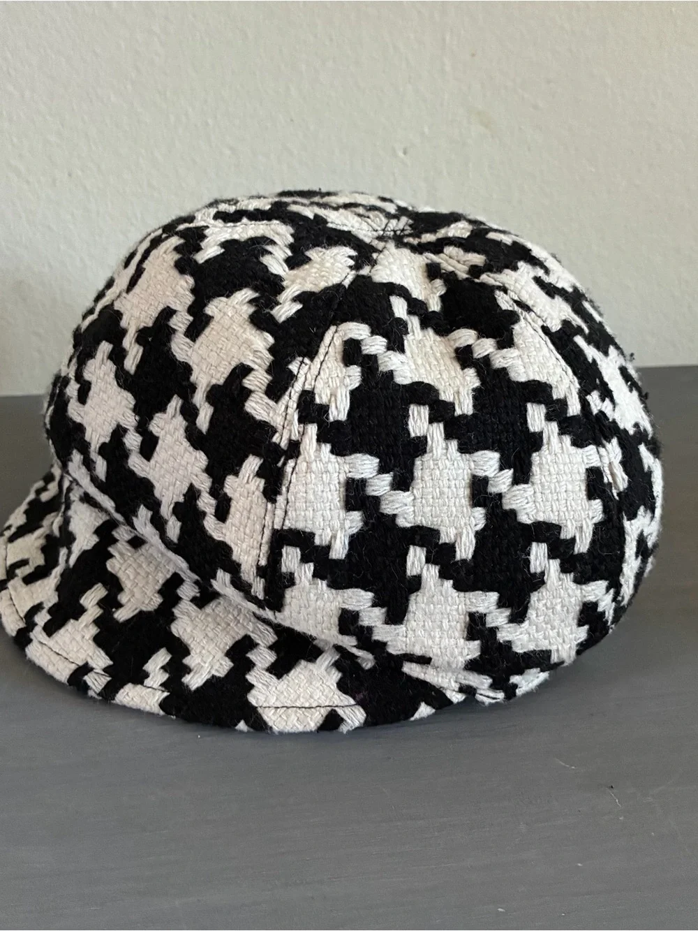 San Diego Hat Vintage Style Black and White Houndstooth Newsboy Cap Beret Hat