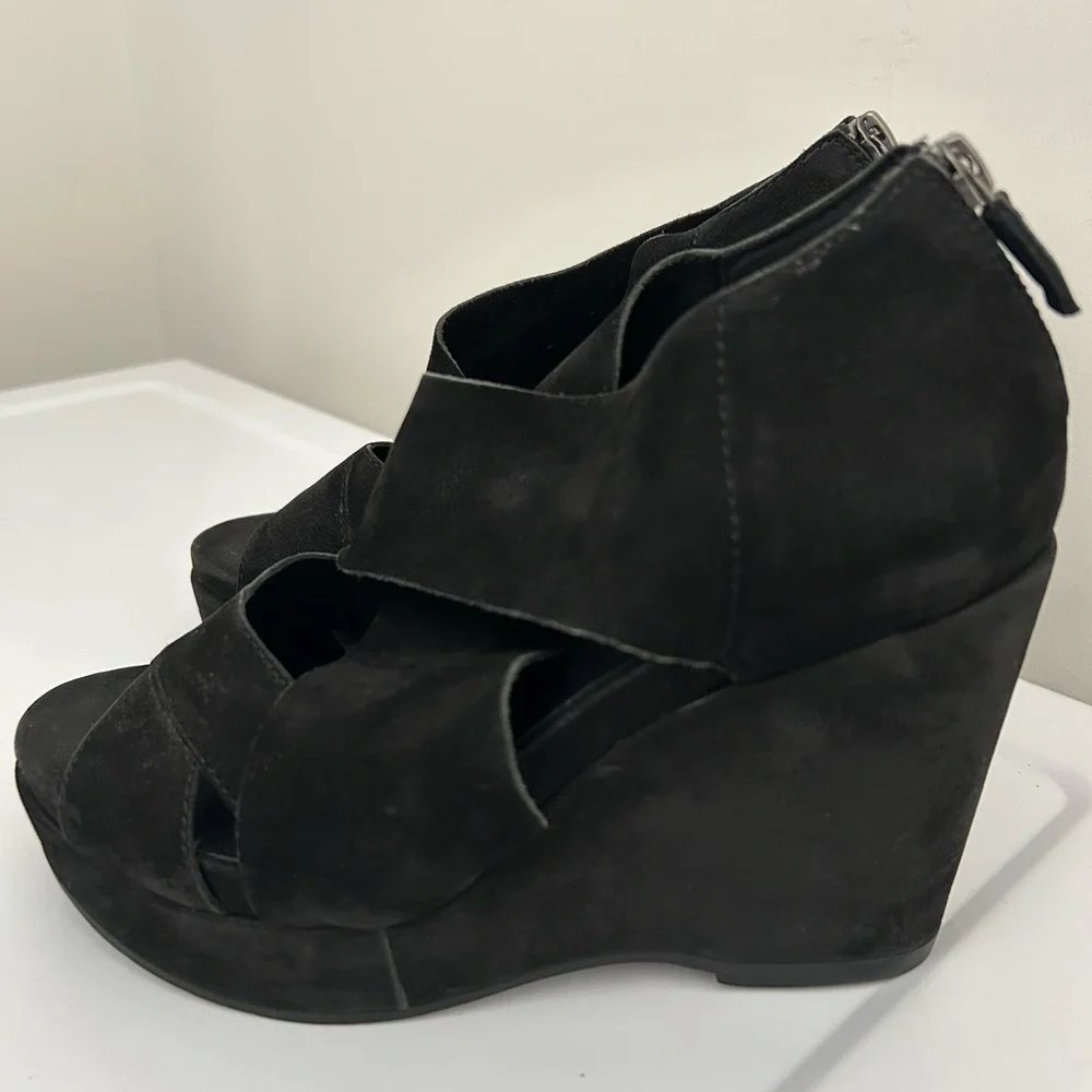 Eileen Fisher eileen fisher