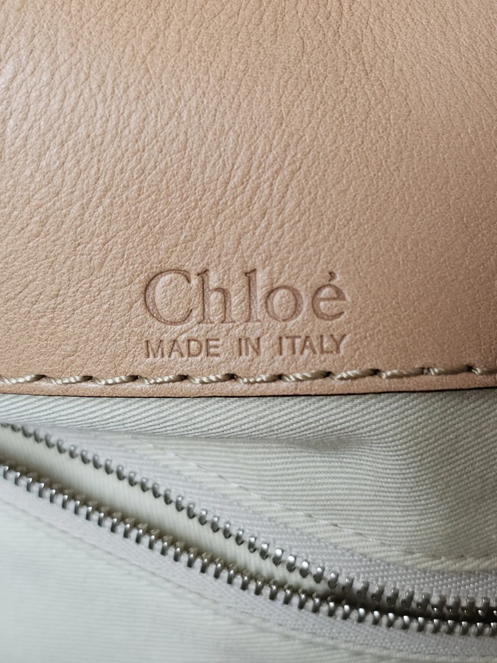 Chloe brand color