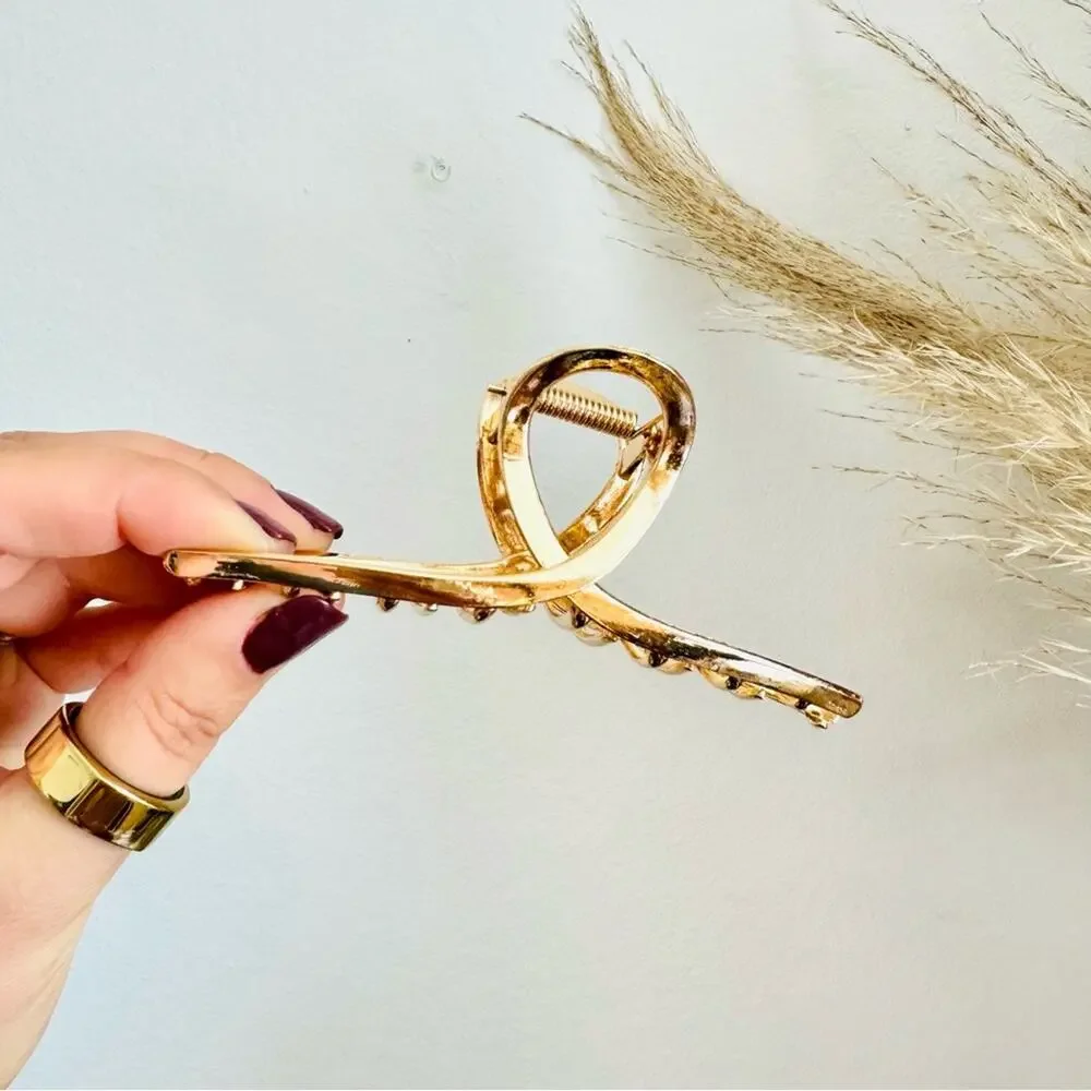 NEW ANTHROPOLOGIE Jumbo XL Crescent Moon Open Gold Metal Hair Claw Clip Set 2