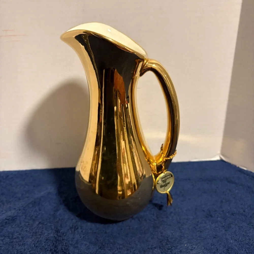 Vintage Royal Haeger Art Pottery 22K Gold Vase Ewer Prestige w/ Original Tag 10”