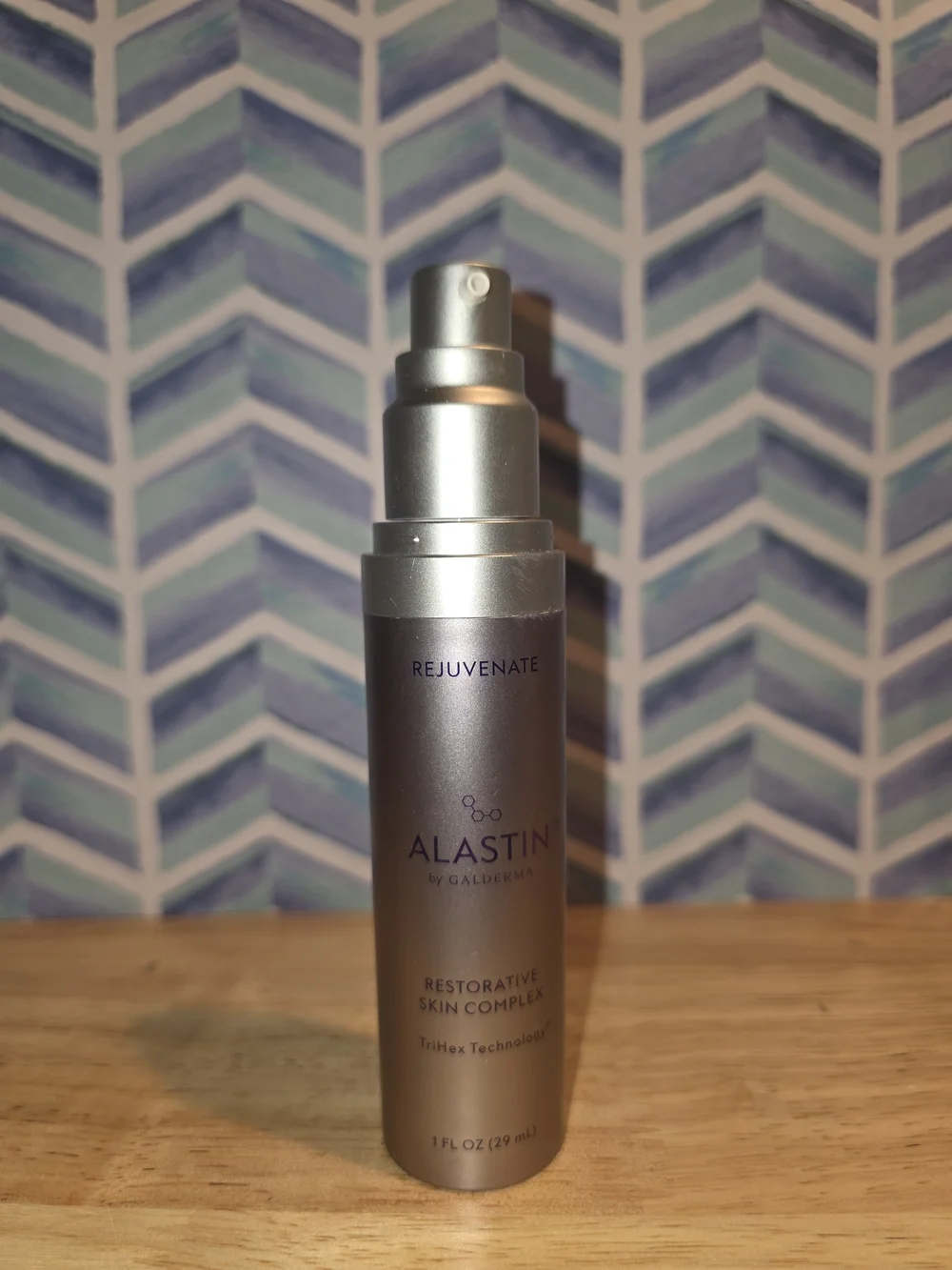 Alastin Restorative Skin Complex - Silver Rejuvenate Serum