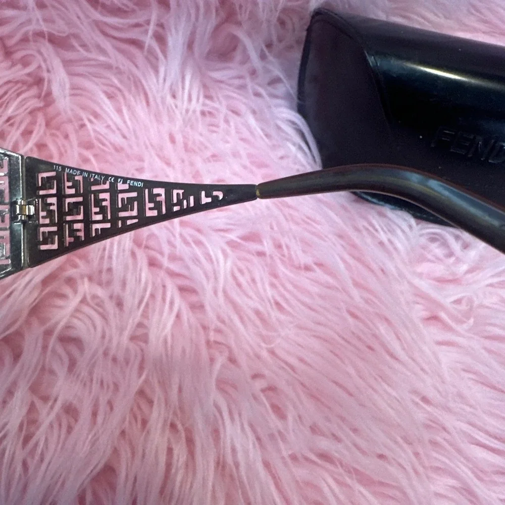 Fendi fs302 sunglasses