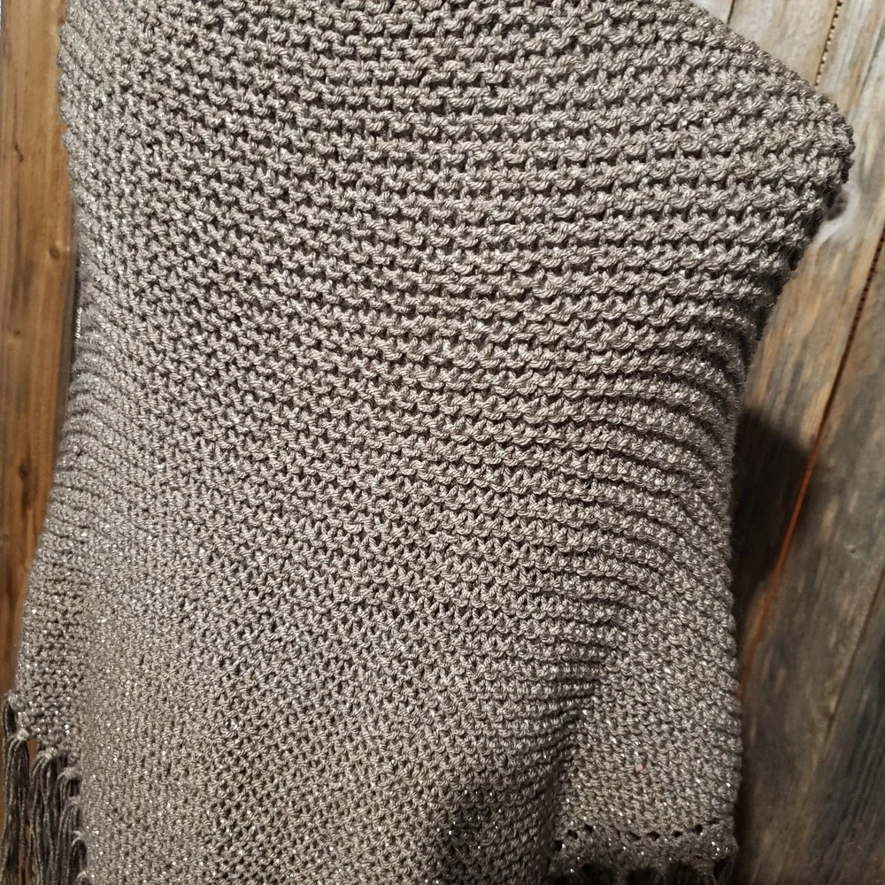 Graceful Garnet new taupe