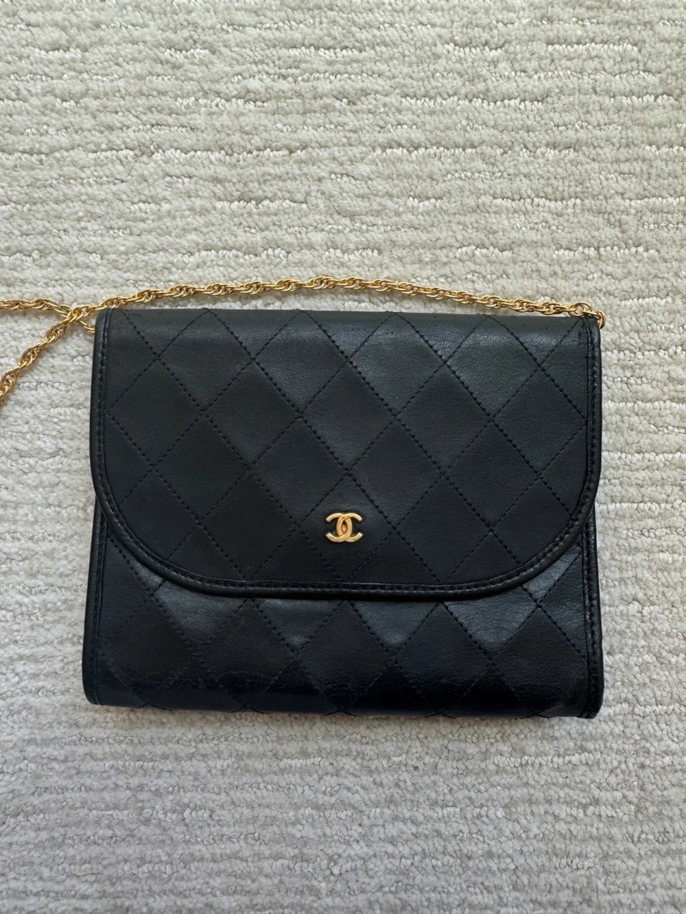 CHANEL comes free