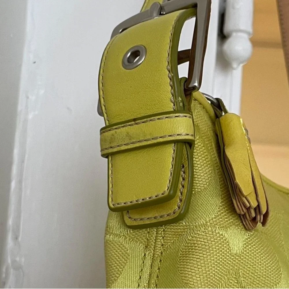Coach vintage yellow