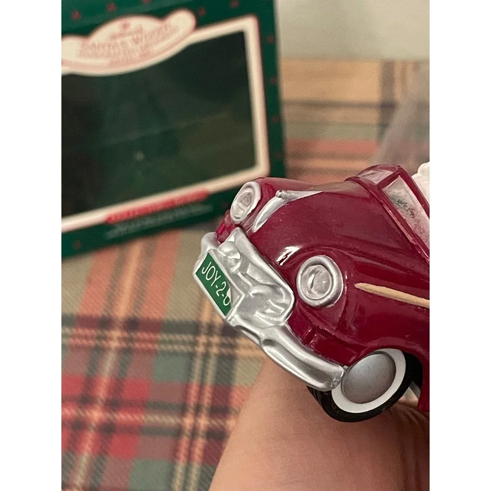 Hallmark ornament excellent