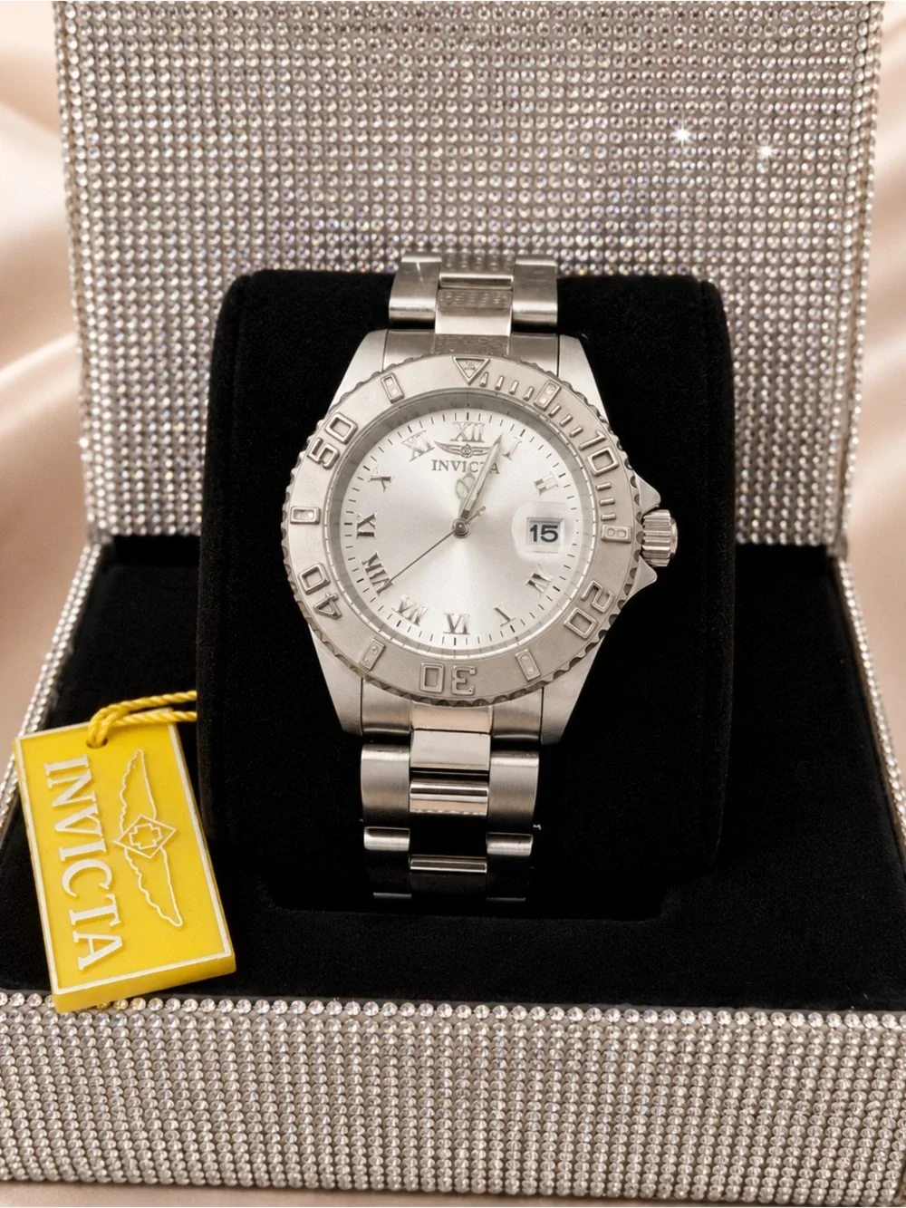 Invicta PRO DIVERw/ 15 genuine white diamonds 0.63ct weight 40 mm