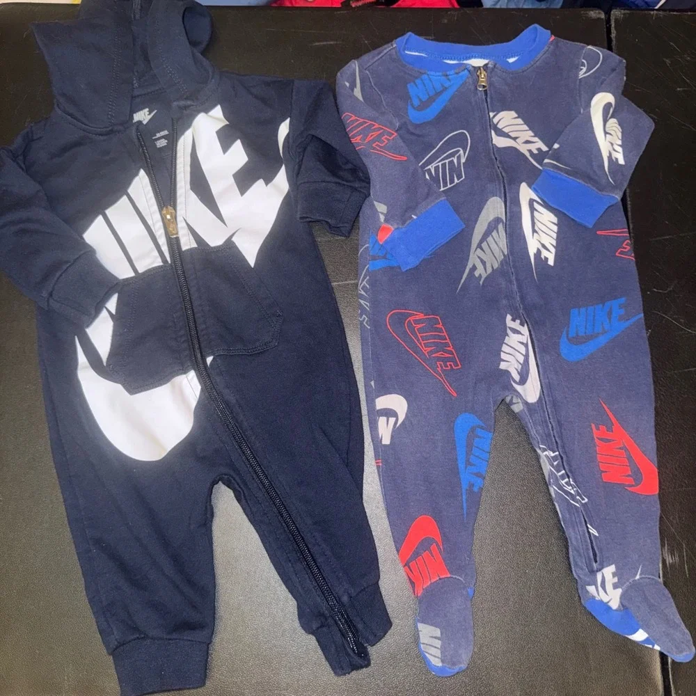 Nike Baby Boy 2 Piece Set Navy Blue Hooded Coverall & Footed Romper 6 Months
