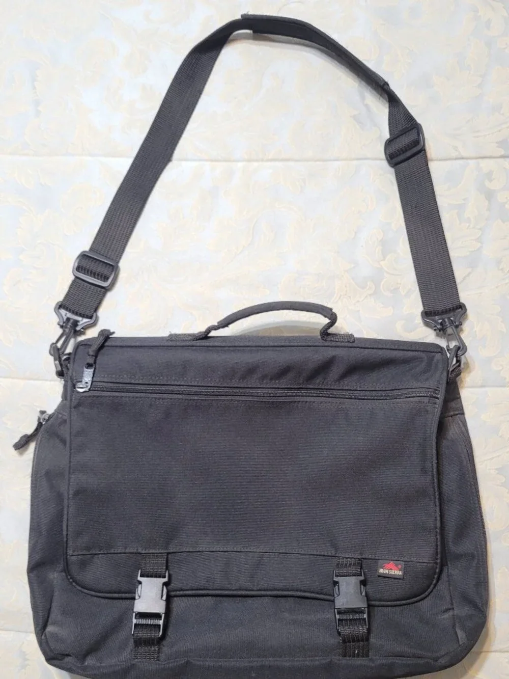 High Sierra Black Crossbody Messenger Laptop Satchel Bag - Vintage