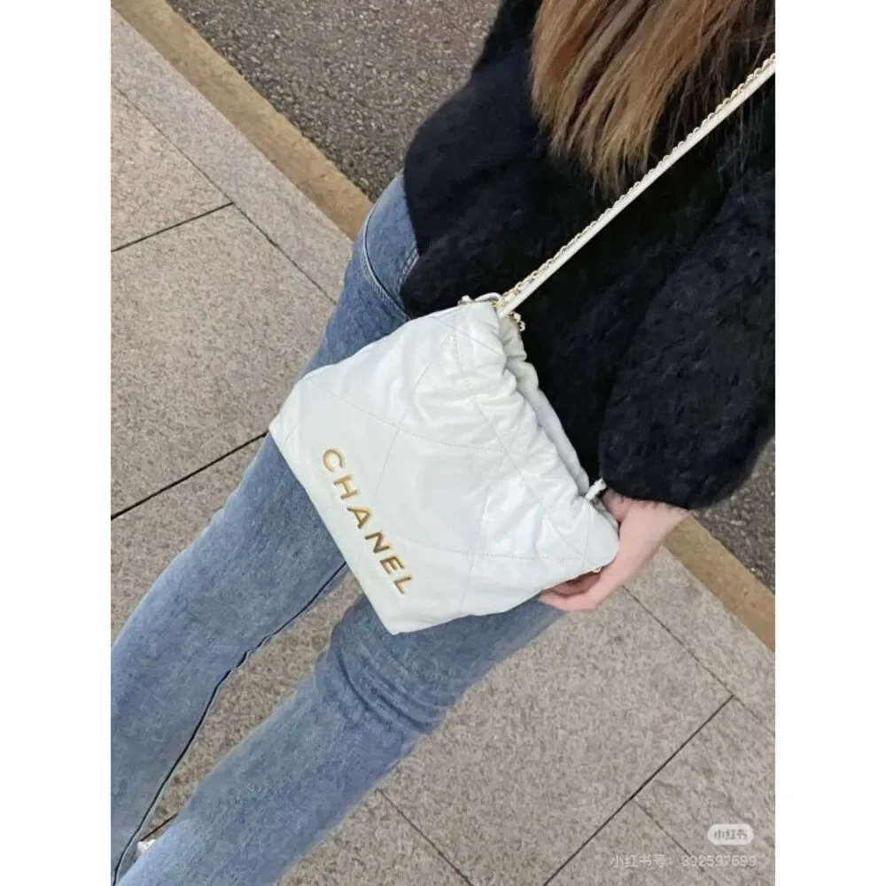 CHANEL brand color