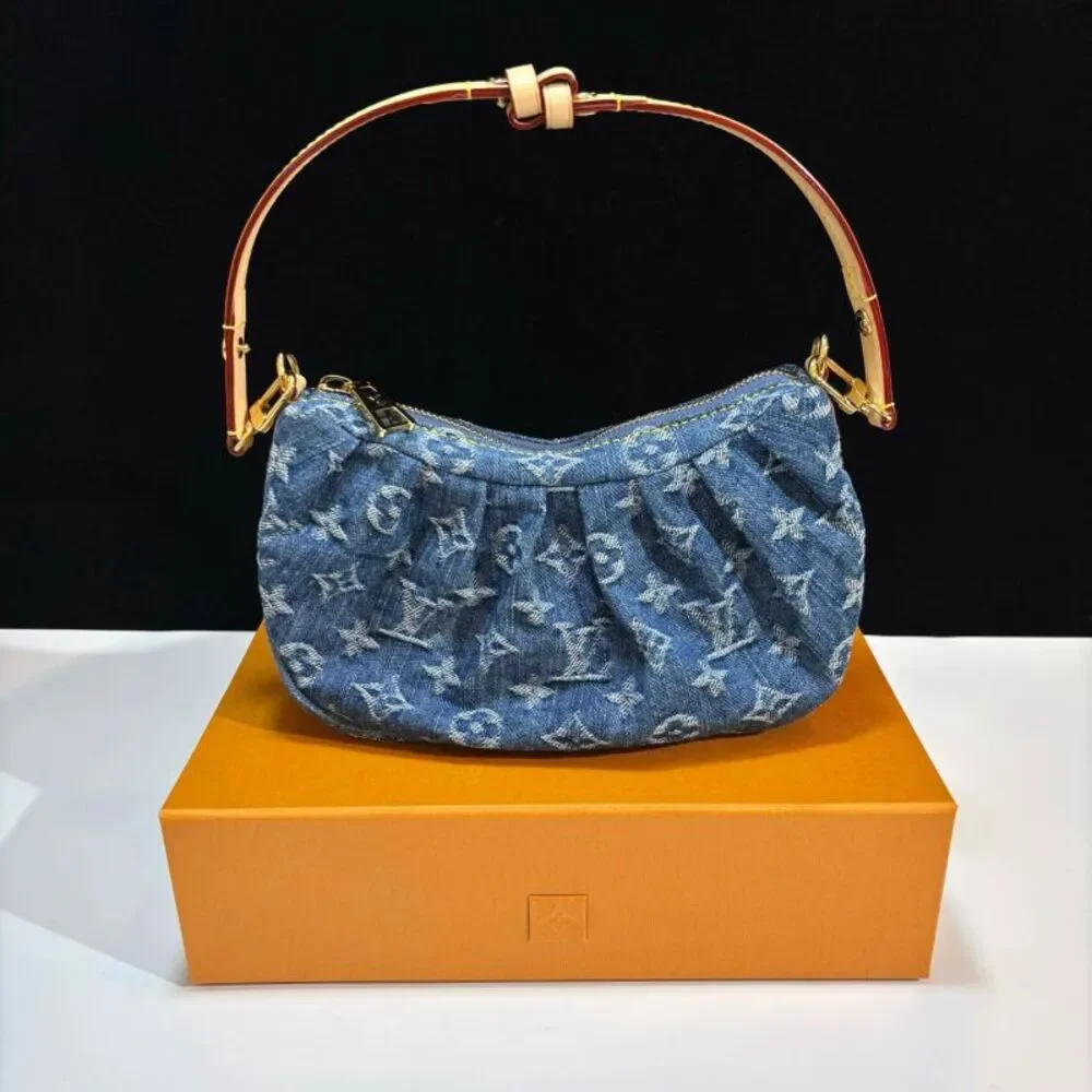 Louis Vuitton Women Pre-Loved Bag Very Good Condition