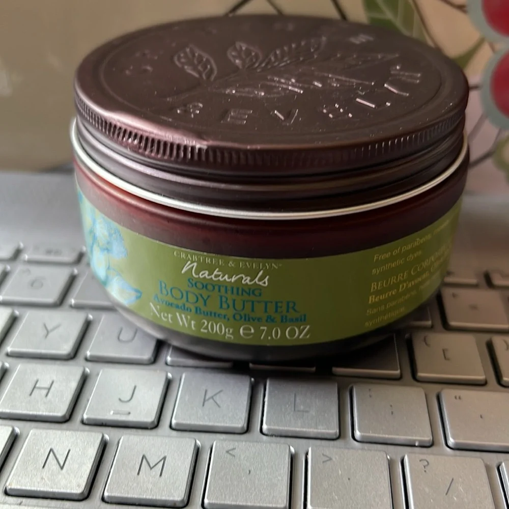 Crabtree & Evelyn brand new