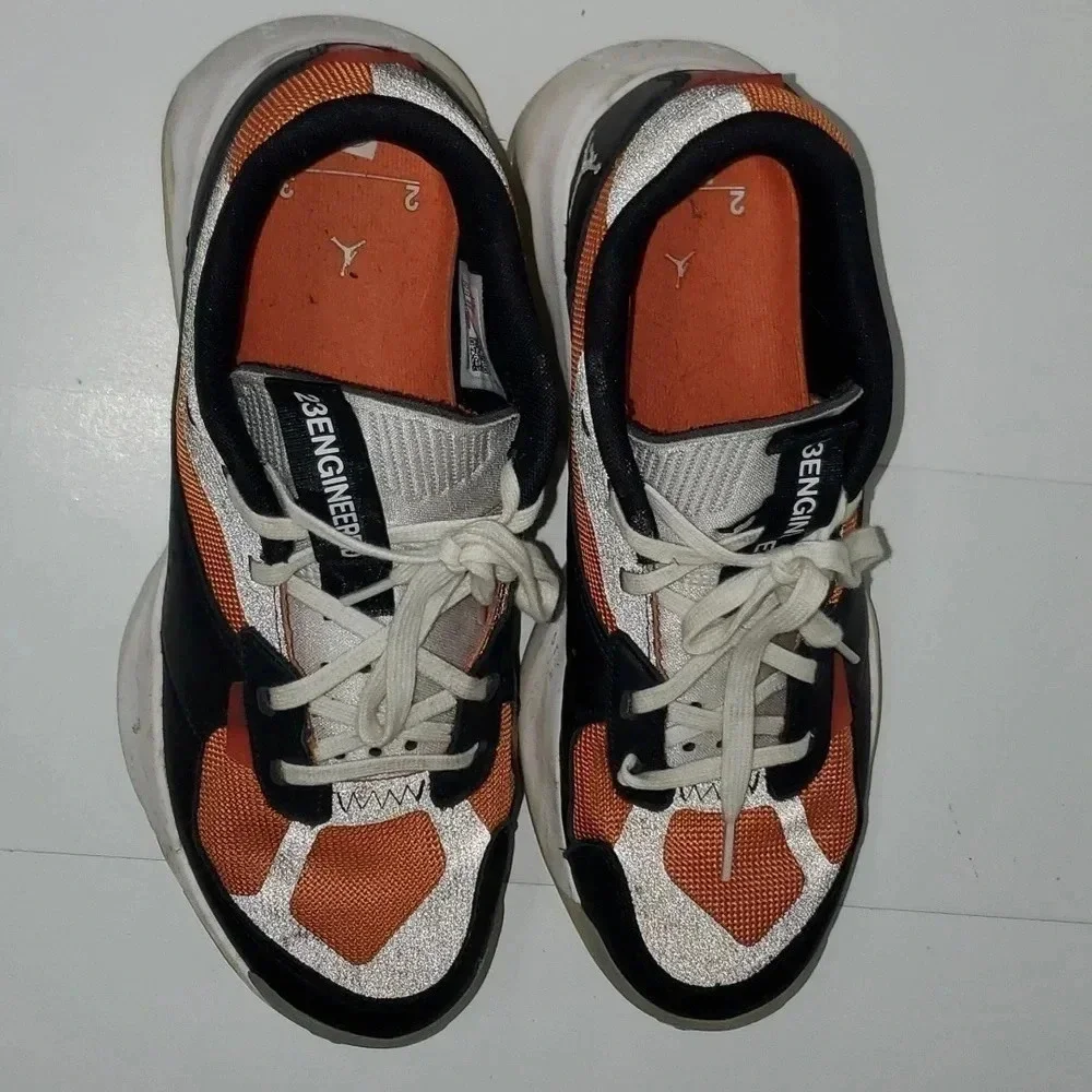 Jordan air 200e