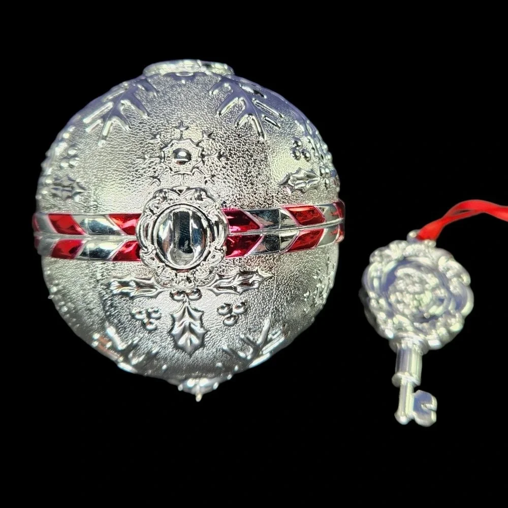 Hallmark Ornament Secret Santa Ball‎ With Key Interactive Hide Treasures Inside