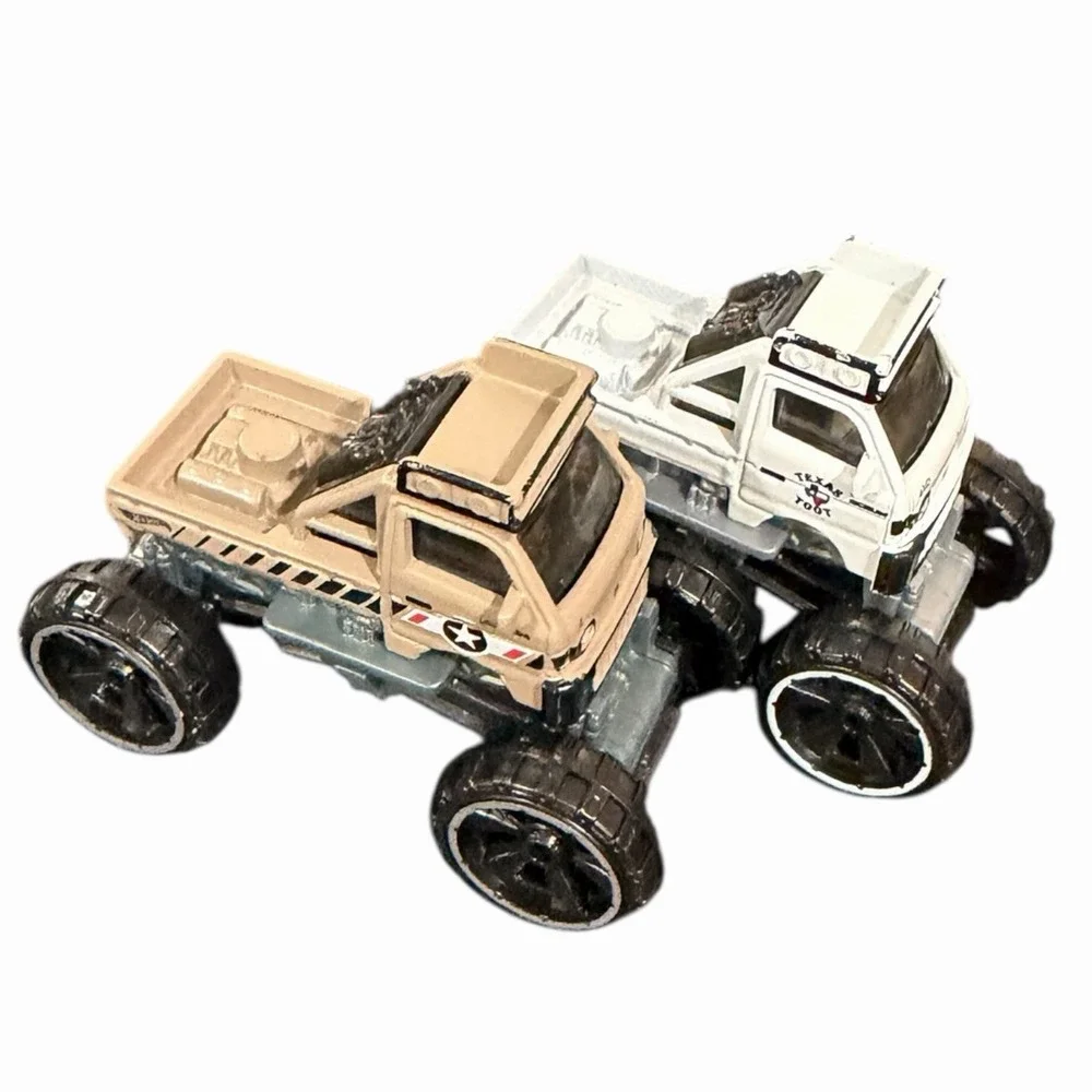 Lot Of 2 Hot Wheels‎ Mazda Autozam Army Tan & White Texas Toot Dream Garage Toys
