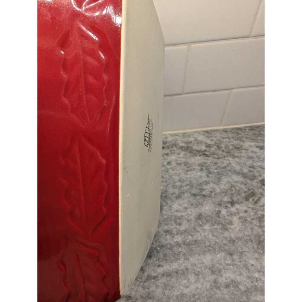 Nantucket Oven Dish,‎ Red Leaf Designed Handles