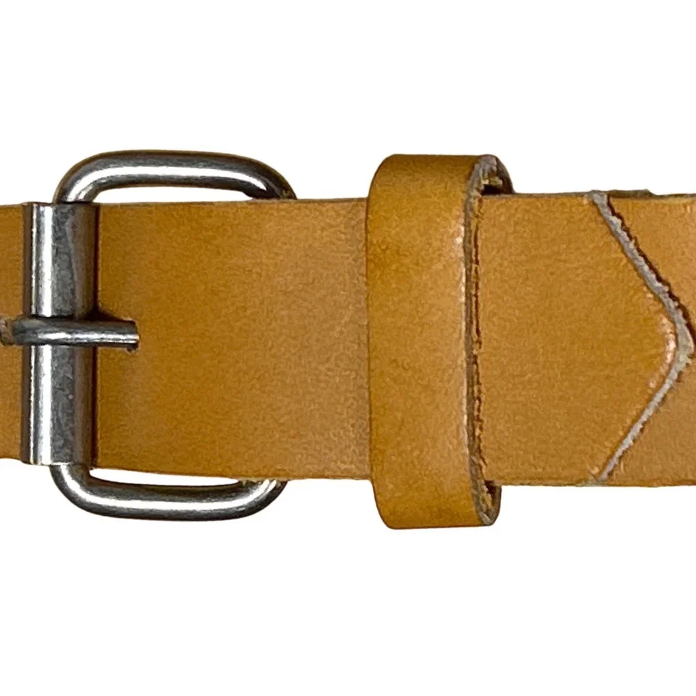 Minimalist Light Tan‎ Silver Roller Buckle Leather Belt Size 8 (27-30)