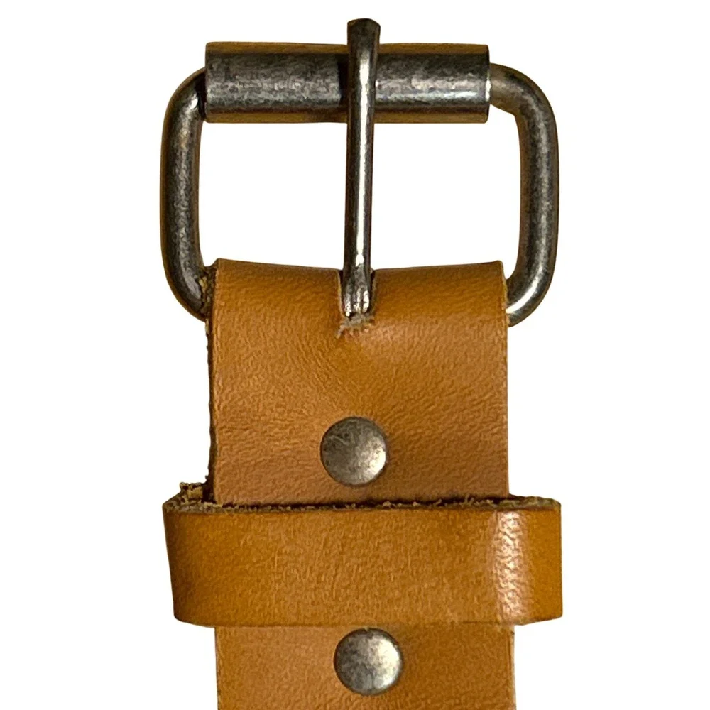 Minimalist Light Tan‎ Silver Roller Buckle Leather Belt Size 8 (27-30)