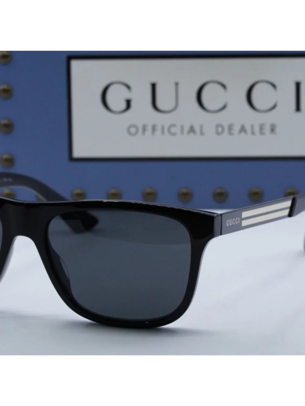 Gucci model gg0687s