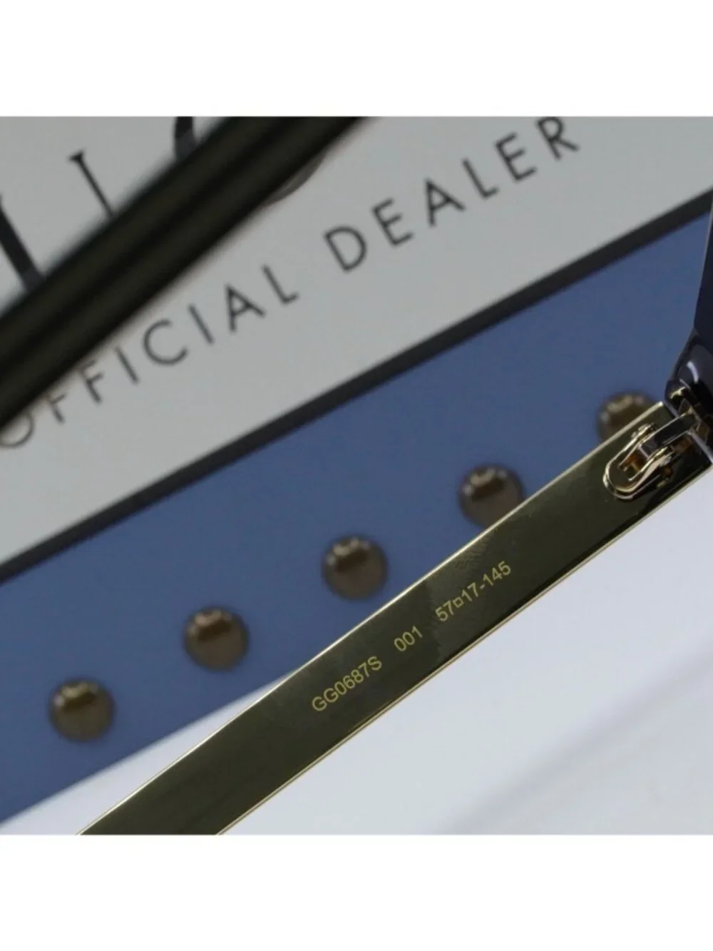 Gucci model gg0687s