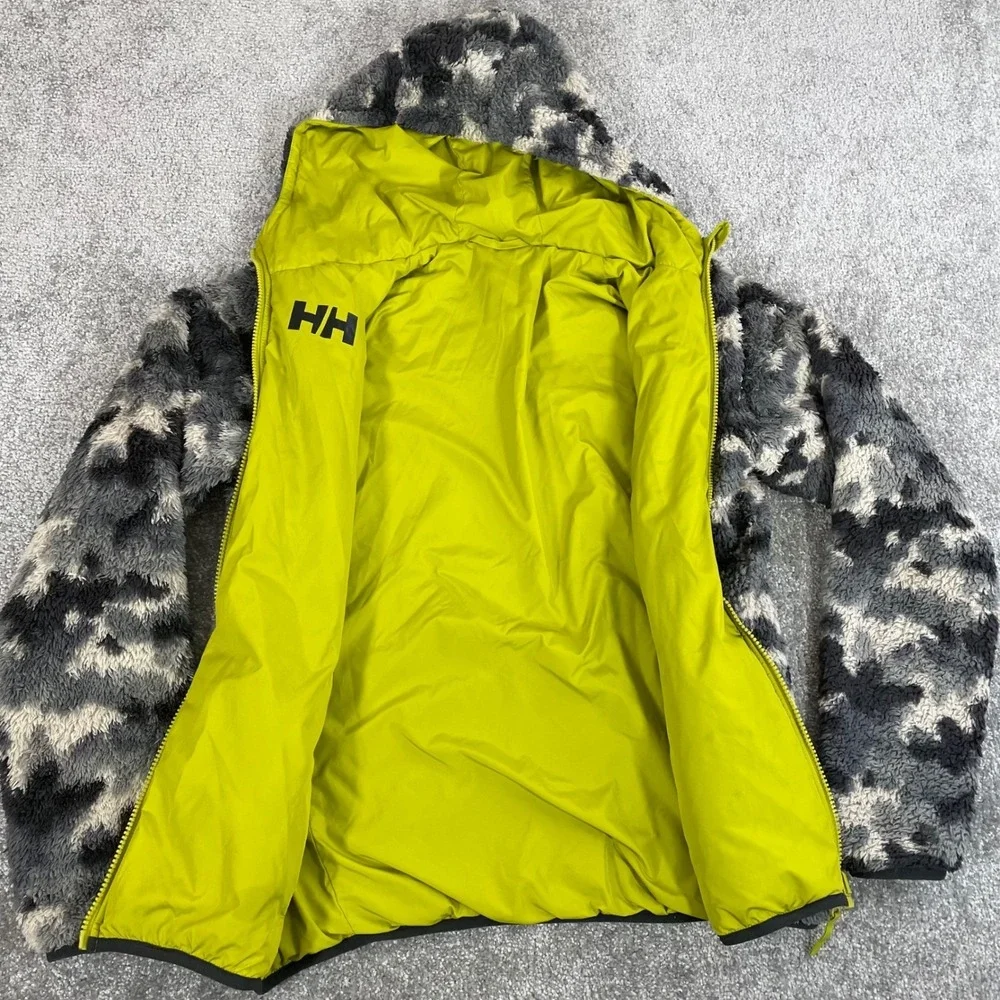 Helly Hansen although size