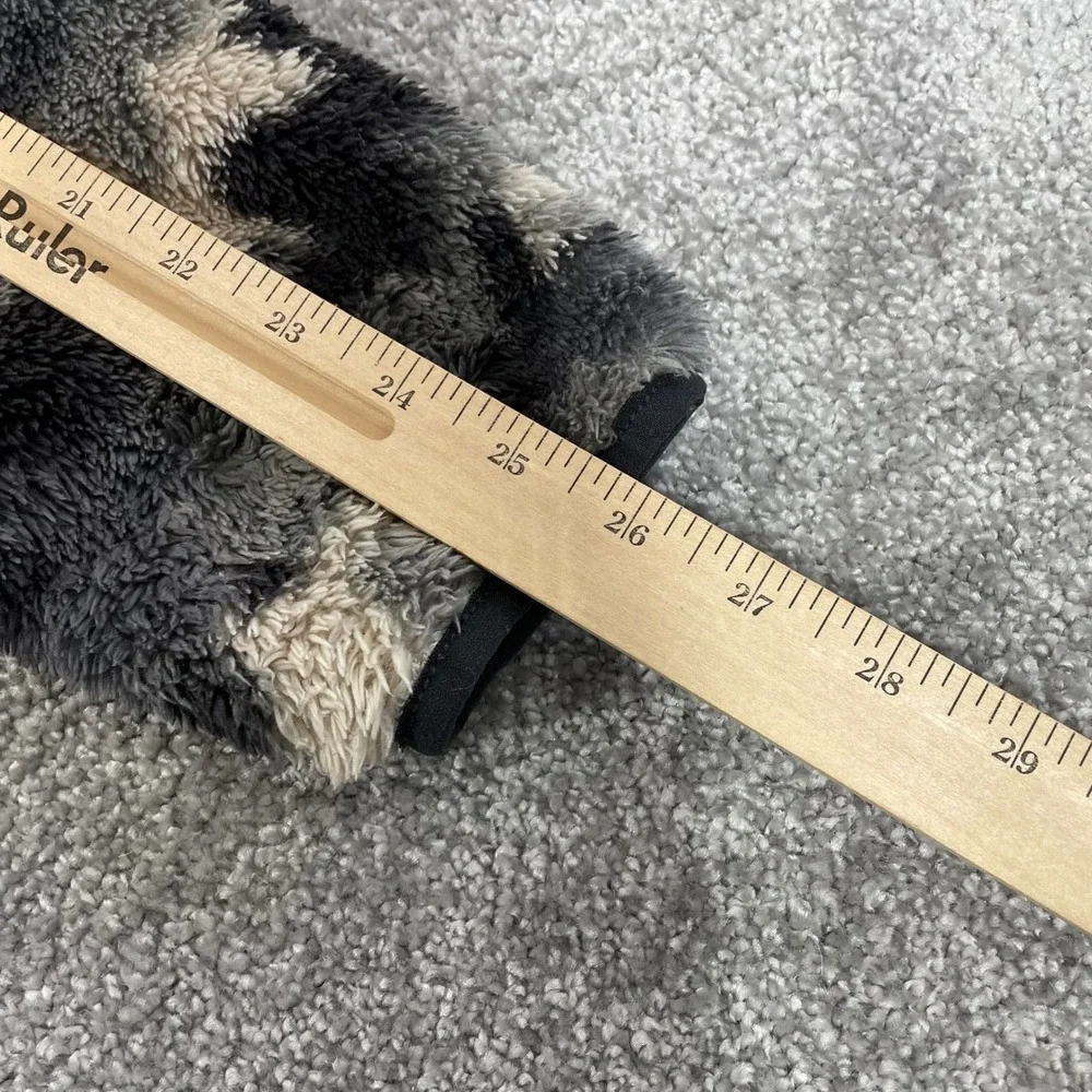Helly Hansen although size