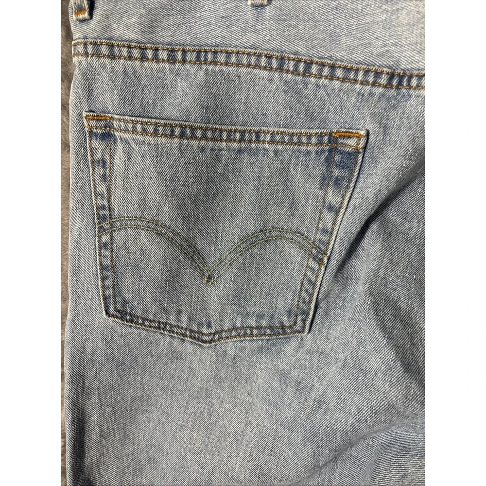 Levis like signature fit