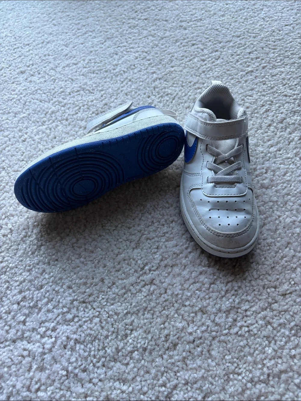 Nike accents bold secure