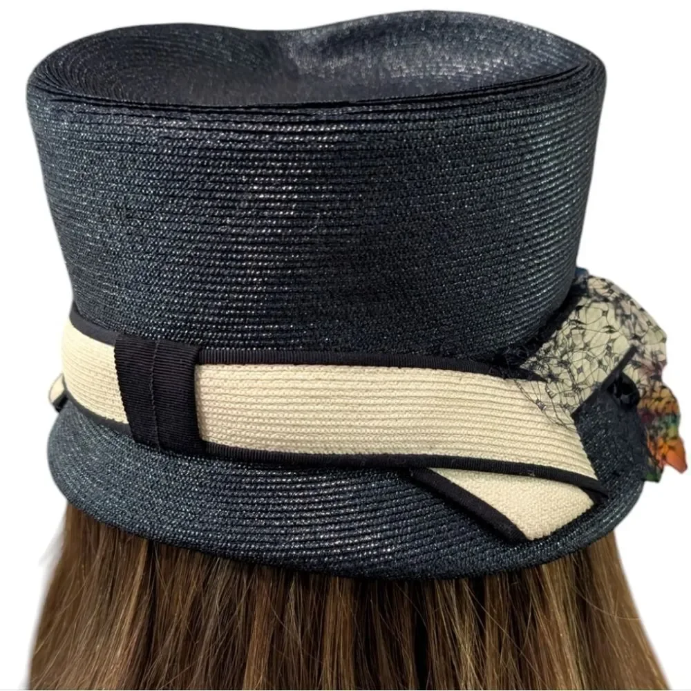 Women's 1940s antique Gage‎ blue hat size 22