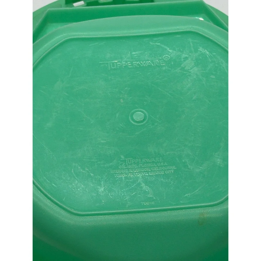Tupperware vintage piece