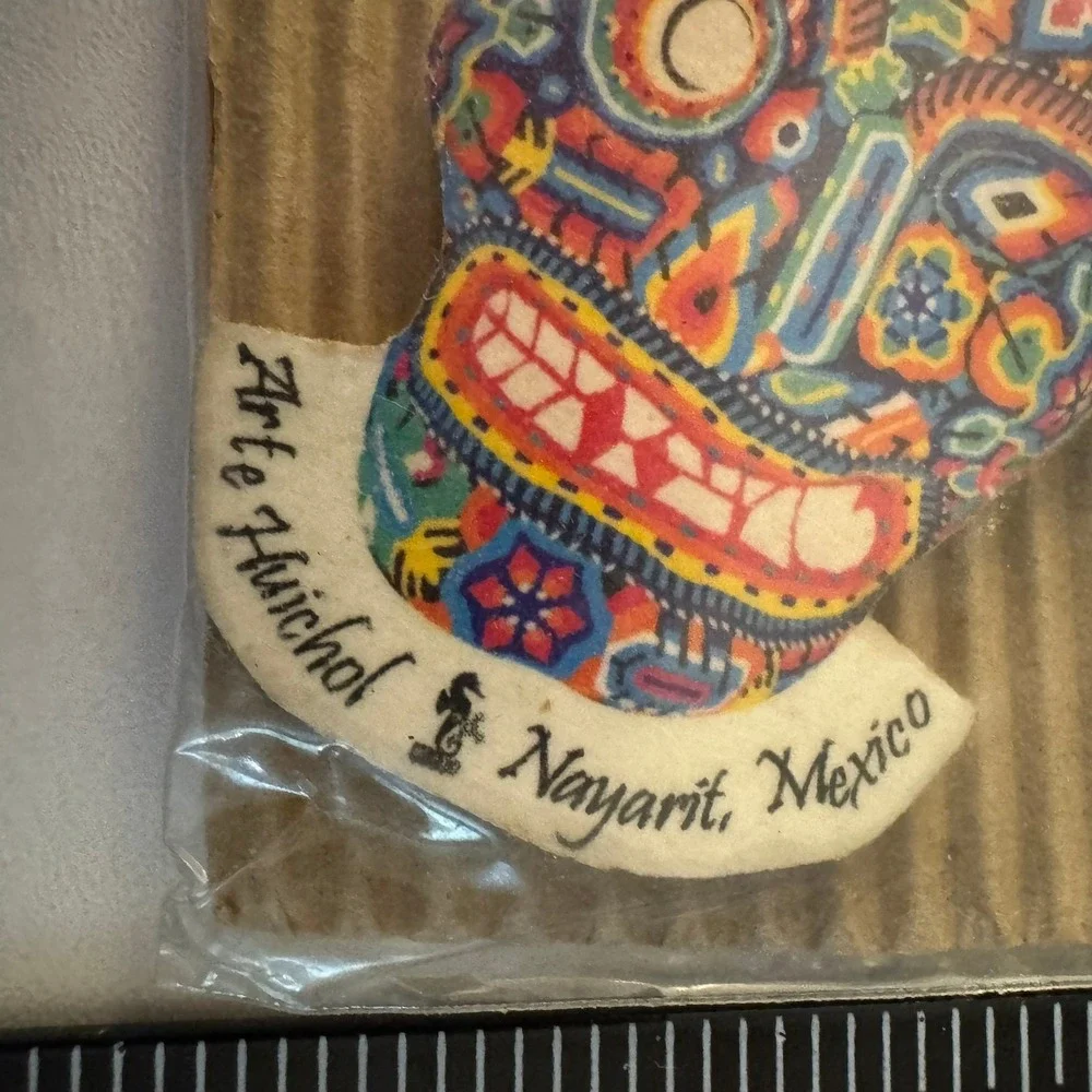 Arte Huichol colorful sugar