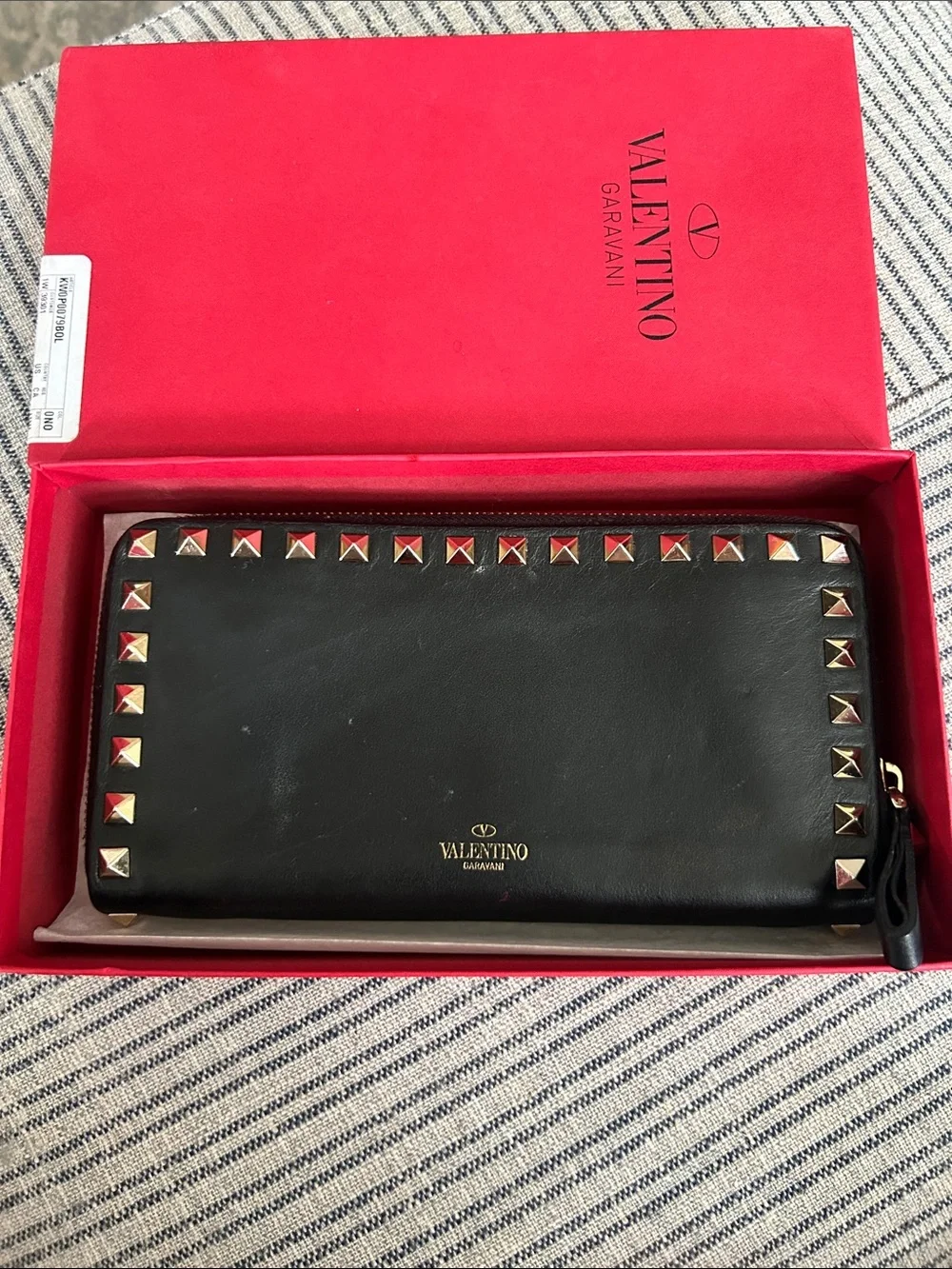 Valentino Garavani sleek valentino
