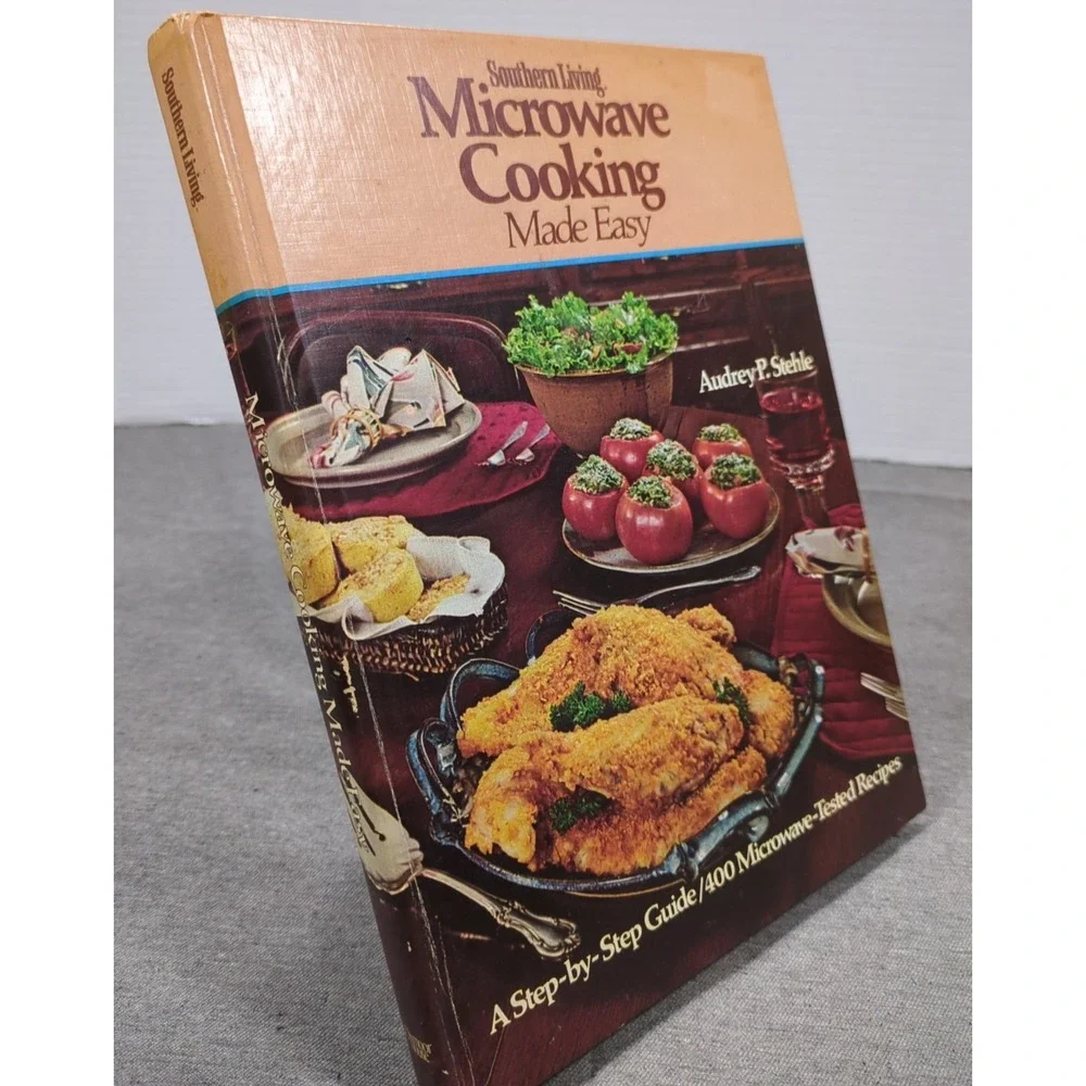 1981 Southern Living Microwave Cooking‎ Made Easy VTG Hardcover Cookbook GOOD